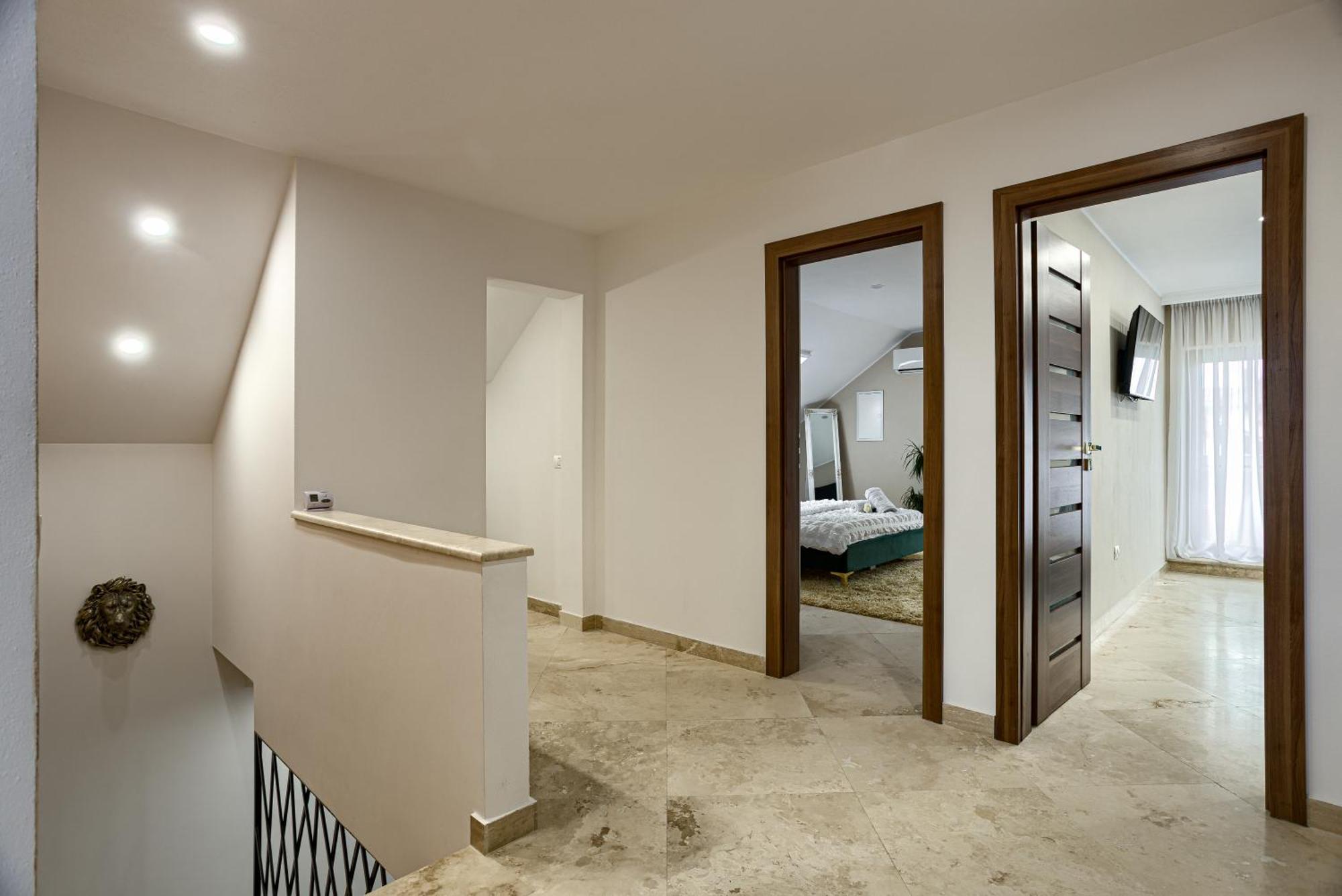 Sika Palladium Garden & Spa Central Apartment Arad Kültér fotó
