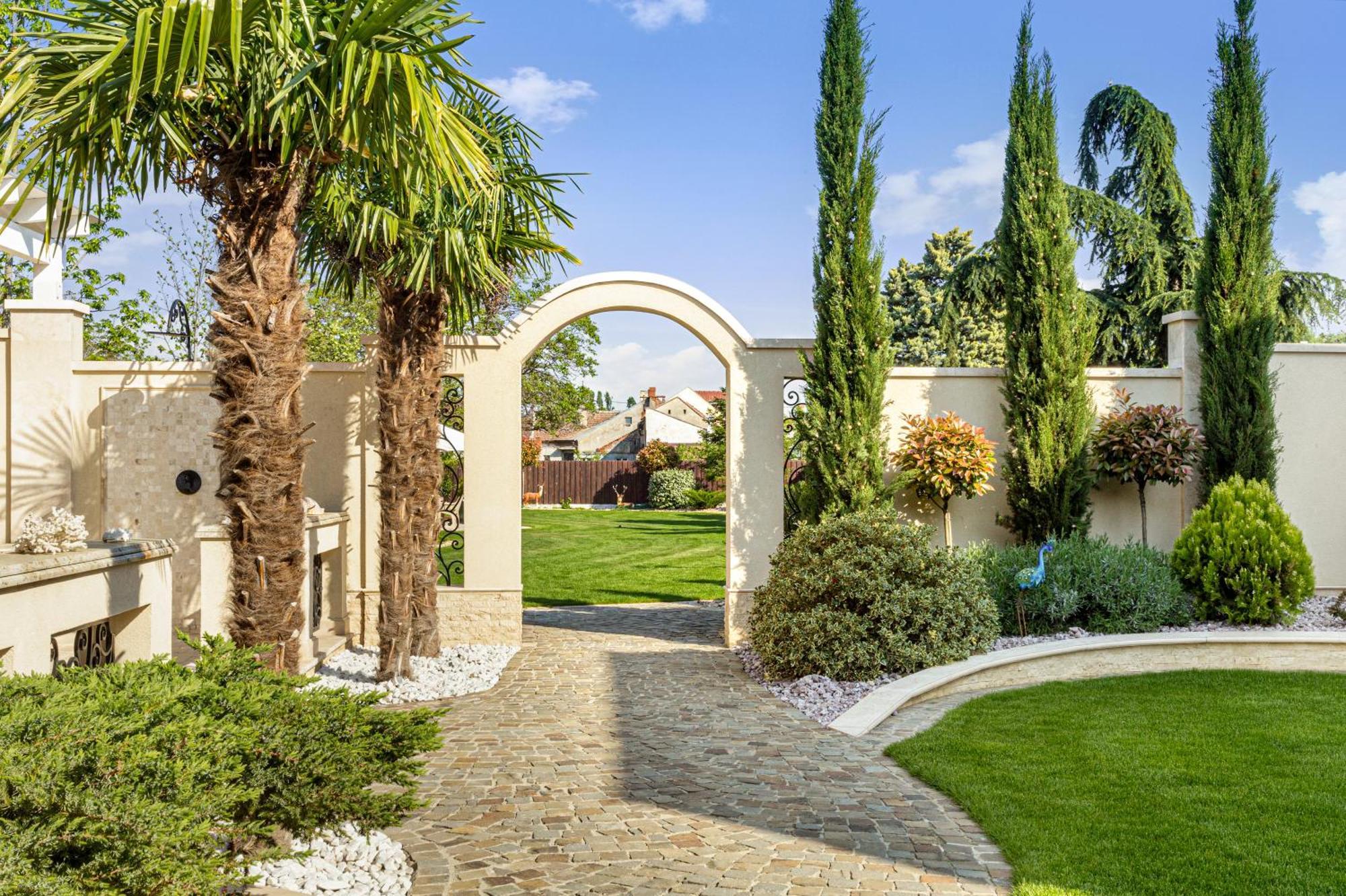 Sika Palladium Garden & Spa Central Apartment Arad Kültér fotó