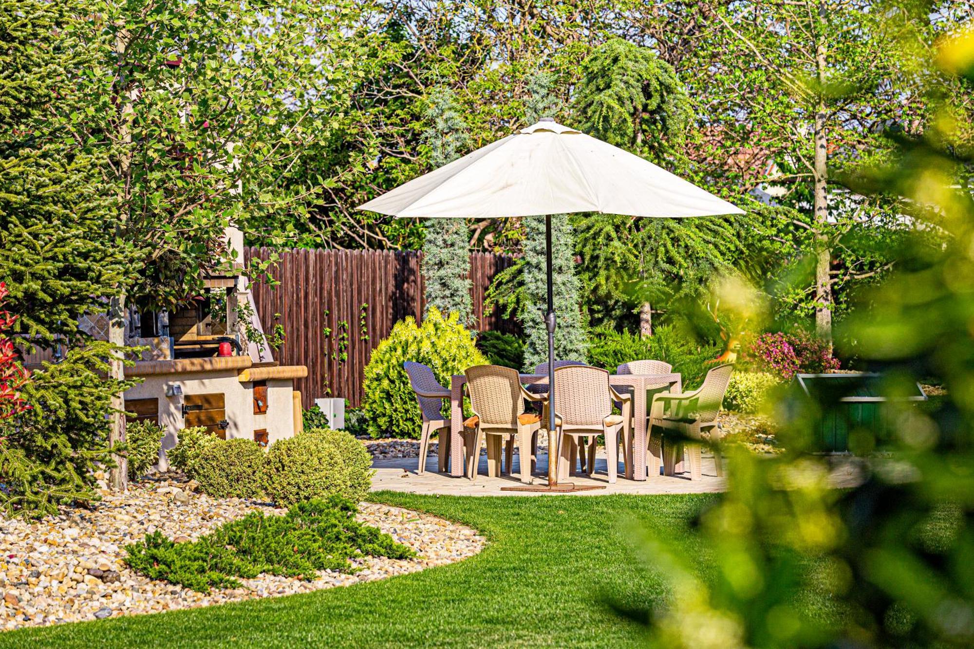 Sika Palladium Garden & Spa Central Apartment Arad Kültér fotó